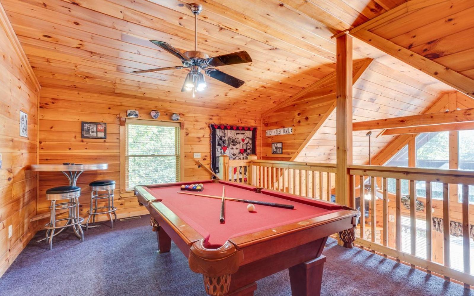 Hugs N Kisses Pool Table Hot Tub Pool Table Community Pool Close To Downtown גטלינבורג מראה חיצוני תמונה
